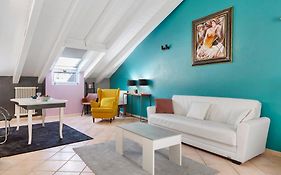 Mema Holiday Home